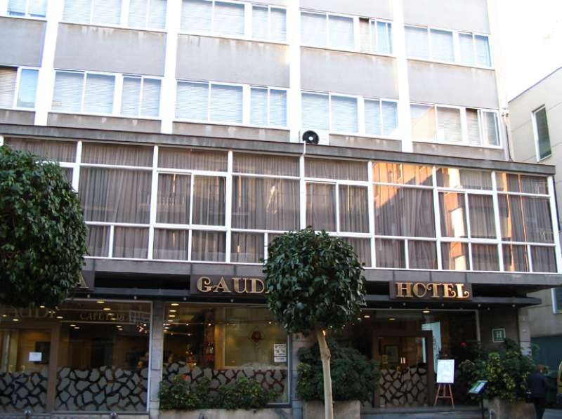 Hotel Gaudi Reus Exteriör bild